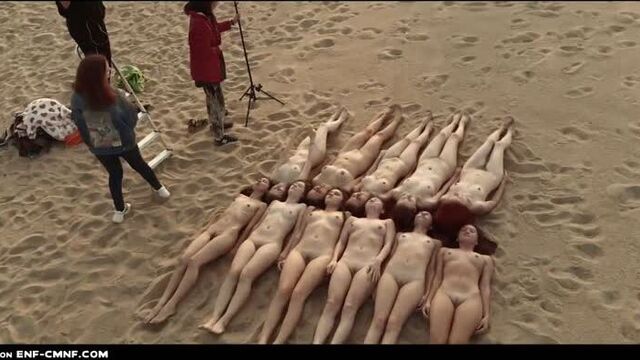 голые девушки видео 365